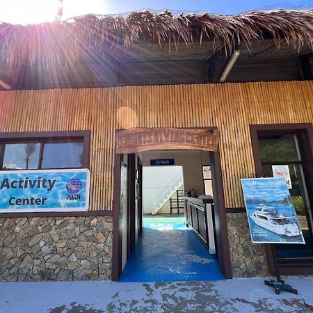 Fridays Puerto Galera Hotel Exterior photo