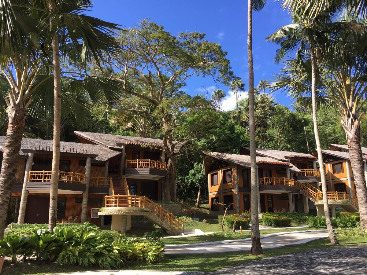 Fridays Puerto Galera Hotel Exterior photo