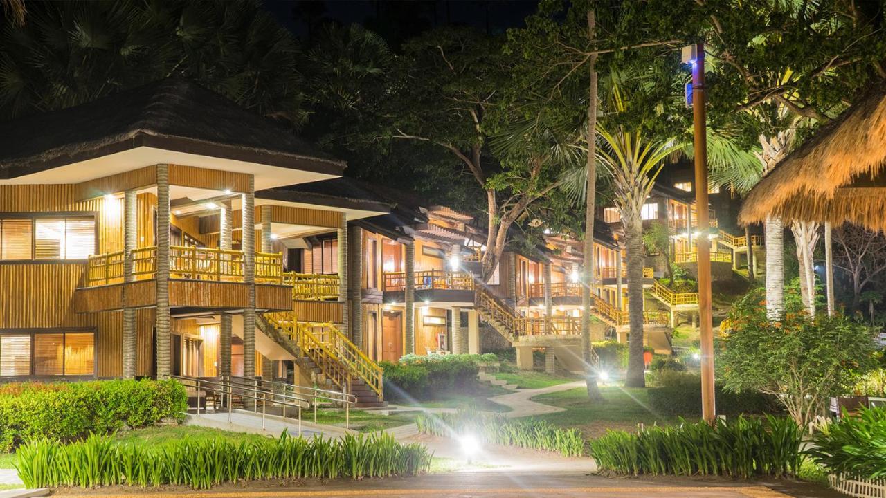 Fridays Puerto Galera Hotel Exterior photo