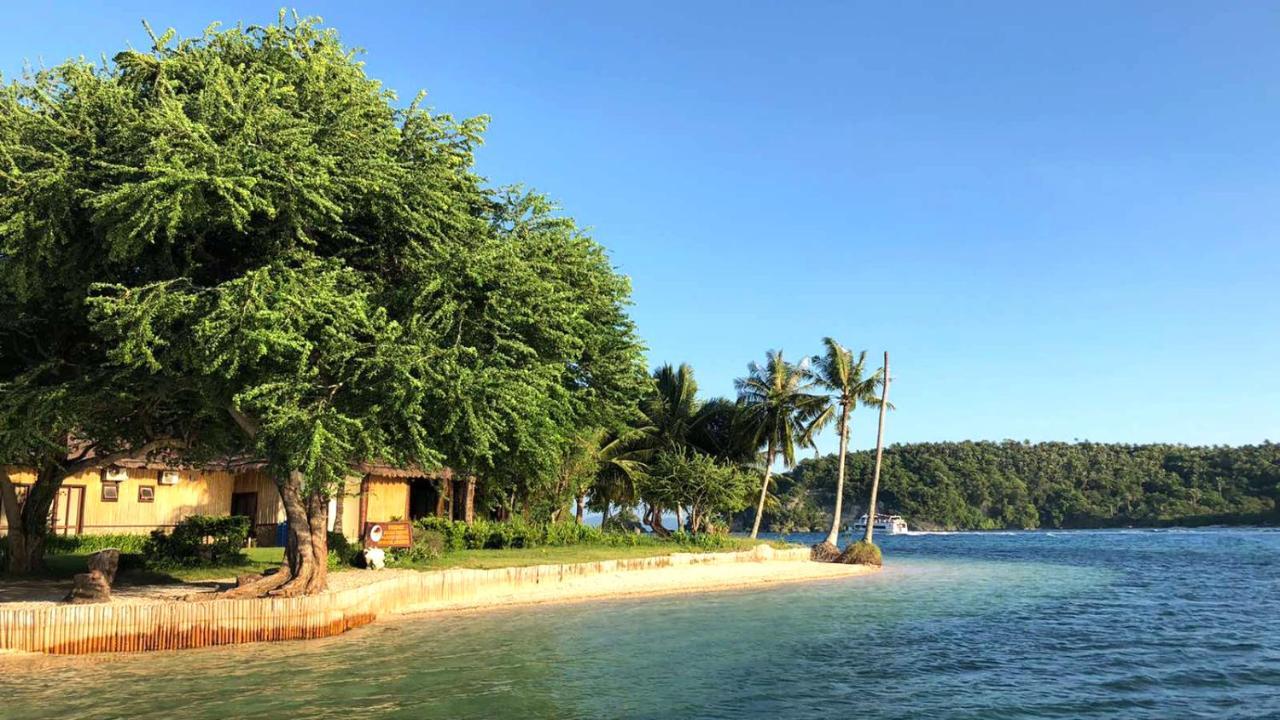 Fridays Puerto Galera Hotel Exterior photo